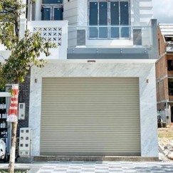 Cửa cuốn thông minh khẳng định vị thế trong kiến trúc đô thị hiện đại