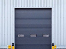 Cửa trượt đứng - An toàn - Tiết kiệm không gian