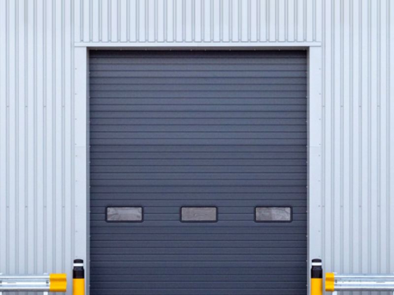 Cửa trượt đứng - An toàn - Tiết kiệm không gian